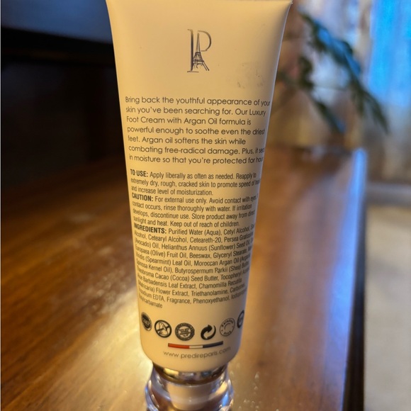 Prédiré Luxury Foot Cream - Picture 2 of 2